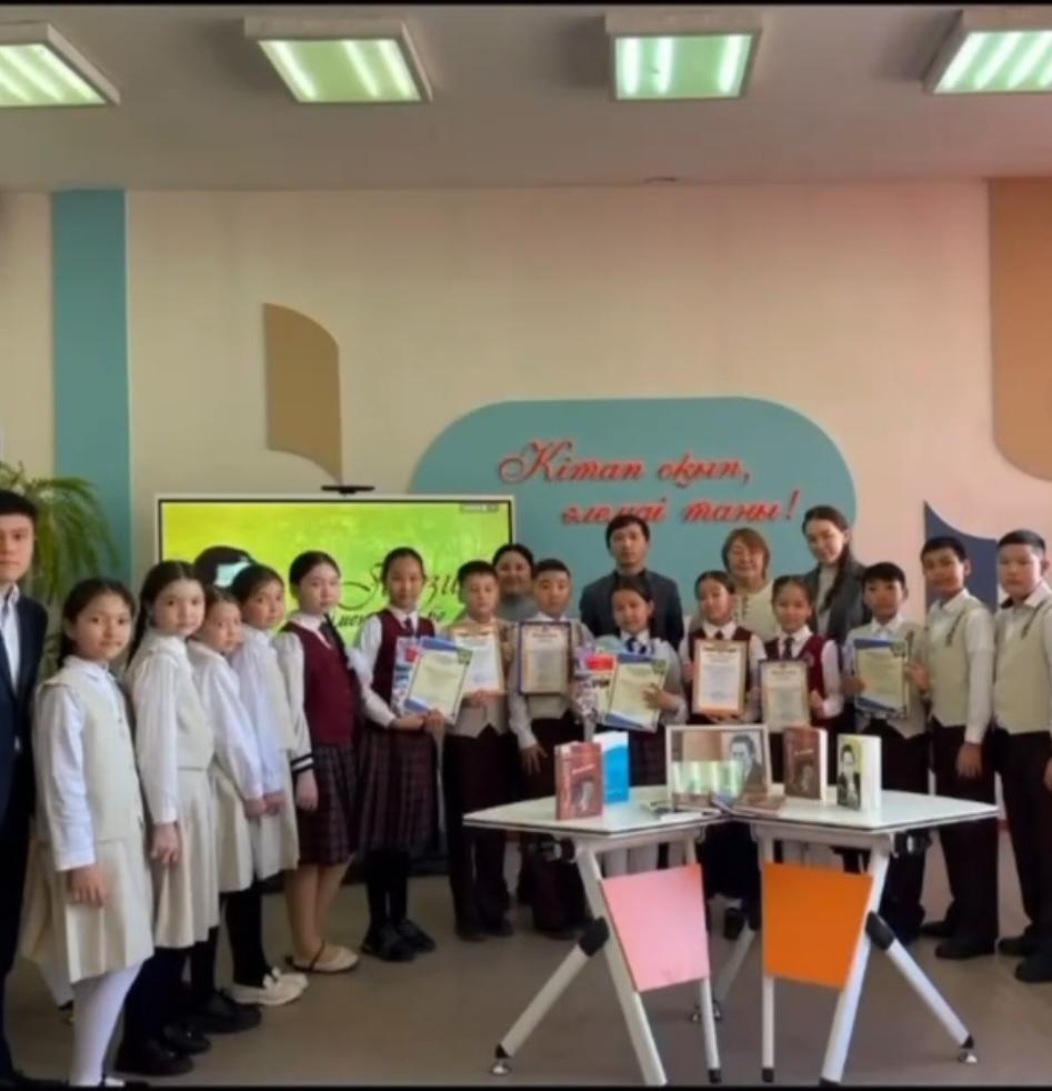 «Ұмытылмас Мұқағали өлеңдері” тақырыбында 5-6 сынып оқушылары арасында мәнерлеп оқу сайысы өтті.